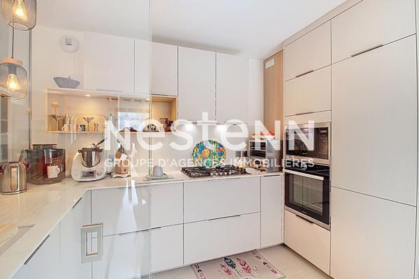 Grand Appartement d'exception T4 pièces 3 chambres avec Grande terrasse dans une petite copropriété Quartier Pagère - 69500 BRON