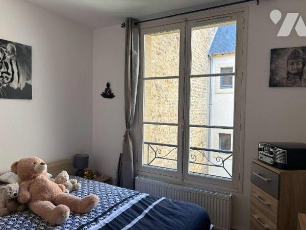 Spécial investisseur, appartement entièrement rénové situé au 1er étage en hyper centre de Seda...