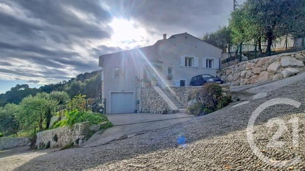 Maison à vendre  6 pièces - 172,76 m2 CARROS - 06