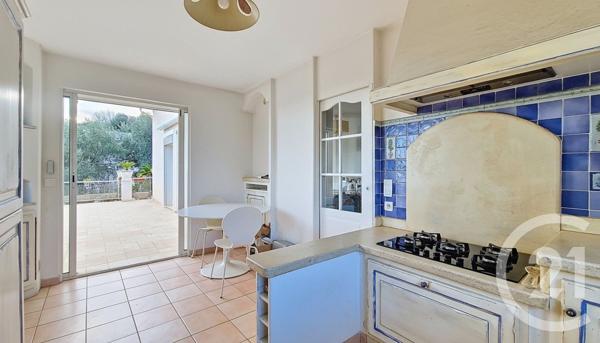 Maison à vendre  6 pièces - 172,76 m2 CARROS - 06