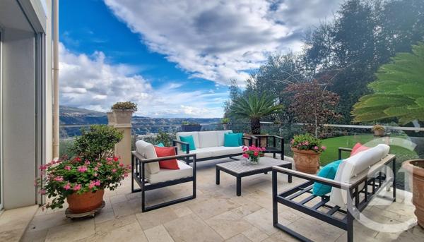 Maison à vendre  6 pièces - 172,76 m2 CARROS - 06