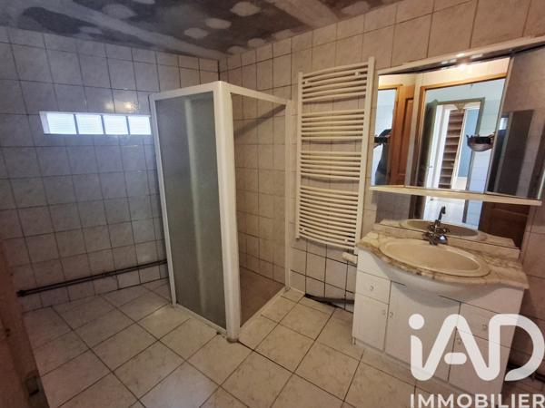 Maison à vendre 4 pièces 105 m² Charleval