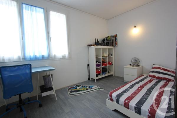 Appartement F5 à vendre  5 pièces - 80,74 m2 ST MICHEL SUR ORGE - 91