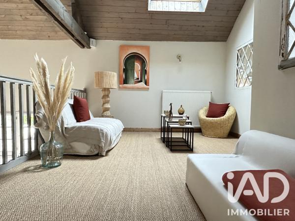 Maison à vendre 10 pièces 256 m² Saint-Étienne-de-Montluc