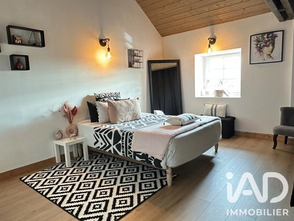 Maison à vendre 10 pièces 256 m² Saint-Étienne-de-Montluc