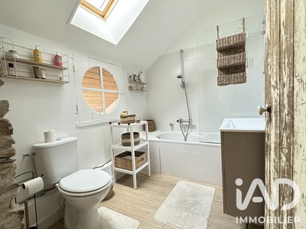Maison à vendre 10 pièces 256 m² Saint-Étienne-de-Montluc