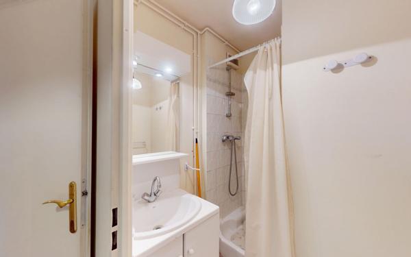 Appartement à vendre    3 pièces • 73,49 m2 Montrouge