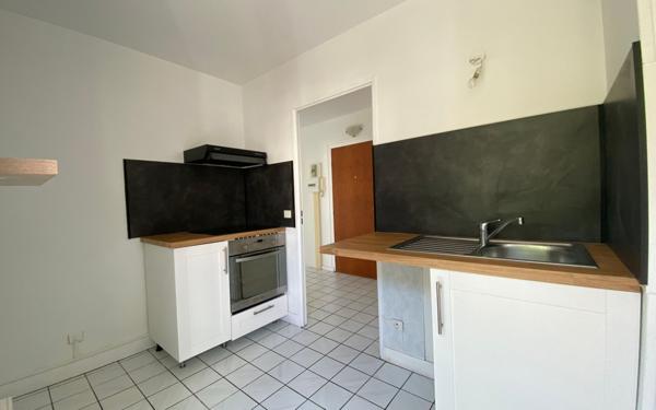 Appartement à louer    1 pièce • 28,23 m2 Pontault-Combault