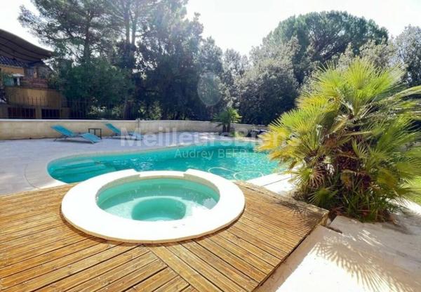 Superbe Villa de 200 m² dans la pinède