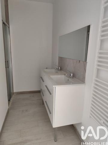 Location appartement 3 pièces 50 m² Magné