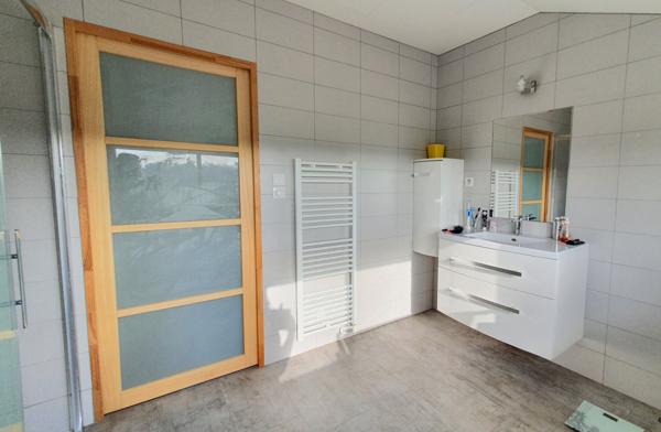 Maison rénovée sur sous-sol à MAULEVRIER 3 chambres 156m2