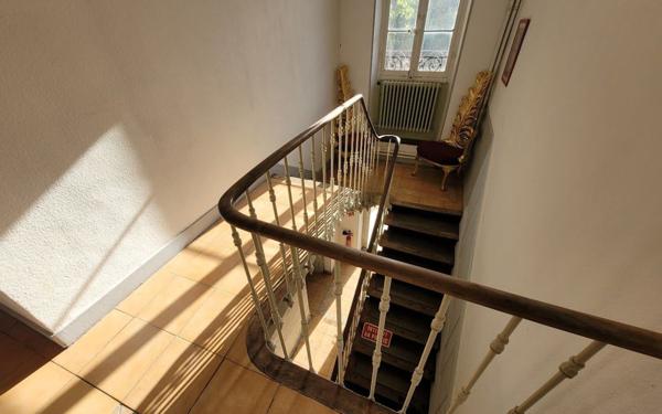 Maison à vendre    7 pièces •  Avignon