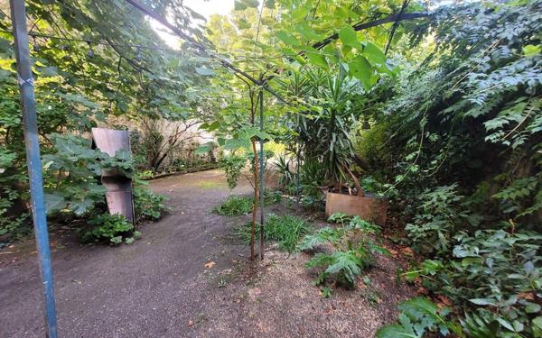 Maison à vendre    7 pièces •  Avignon