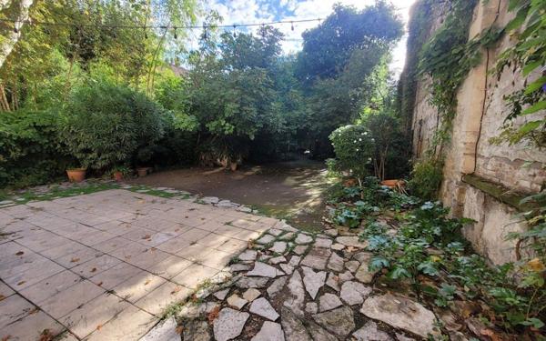 Maison à vendre    7 pièces •  Avignon