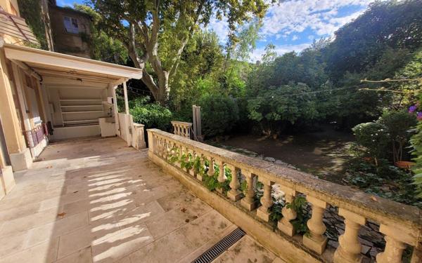 Maison à vendre    7 pièces •  Avignon