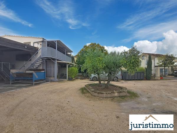 Travaillan (84850) PROPRIETE COMPOSEE D'UNE HABITATION PRINCIPALE, DEUX T2, UN ATELIER et DEUX GARAGES SUR 2000M² DE TERRAIN