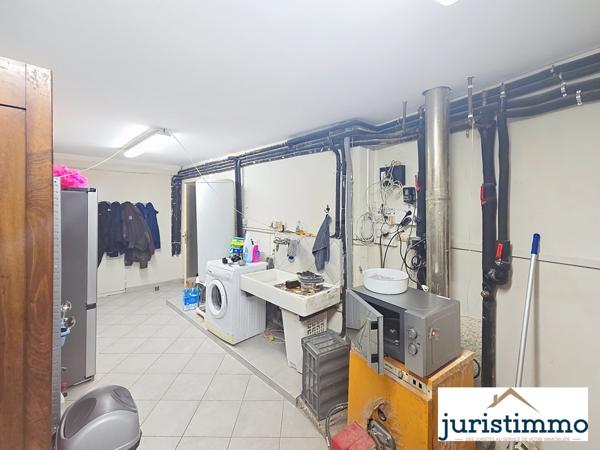 Travaillan (84850) PROPRIETE COMPOSEE D'UNE HABITATION PRINCIPALE, DEUX T2, UN ATELIER et DEUX GARAGES SUR 2000M² DE TERRAIN