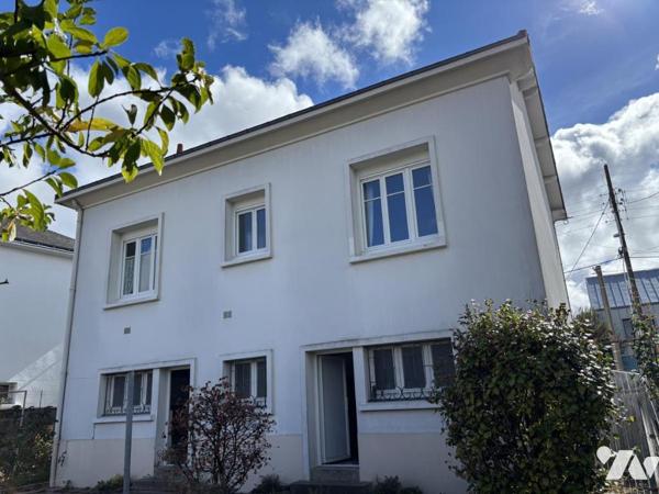 NANTES – BOURDONNIÈRES Nantaise non mitoyenne d'environ 111,50 m² habitables sur terrain de 406 m²