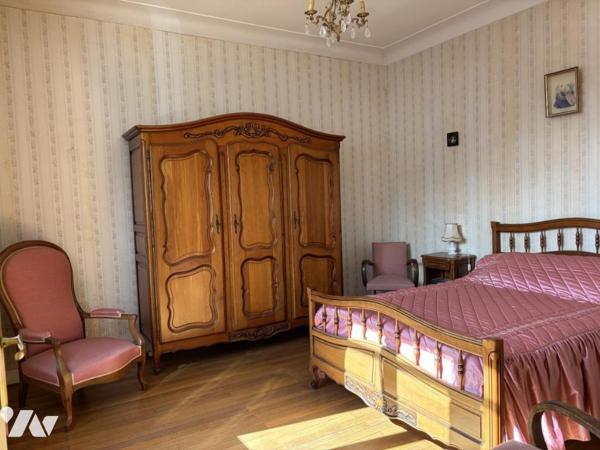 NANTES – BOURDONNIÈRES Nantaise non mitoyenne d'environ 111,50 m² habitables sur terrain de 406 m²