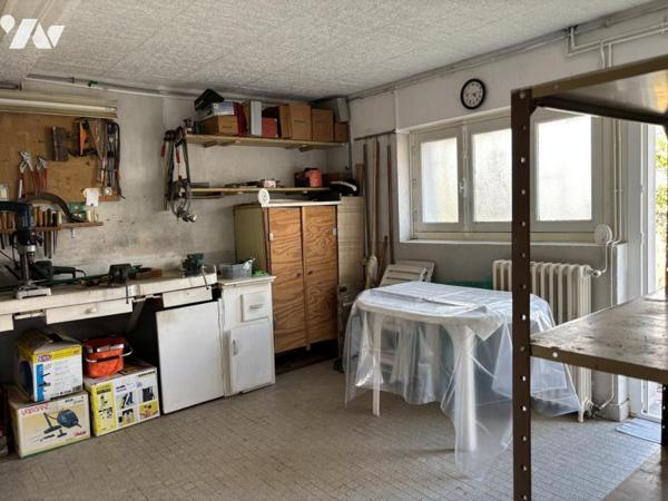 NANTES – BOURDONNIÈRES Nantaise non mitoyenne d'environ 111,50 m² habitables sur terrain de 406 m²