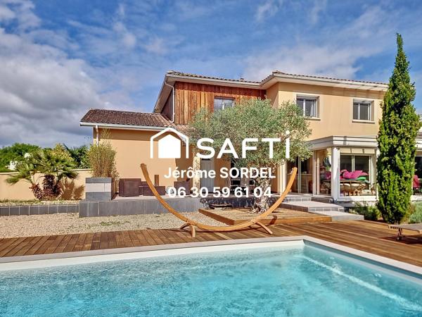 Maison T9 - 5 chambres - Blanquefort - 238m²