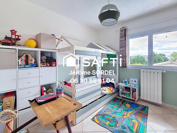 Maison T9 - 5 chambres - Blanquefort - 238m²