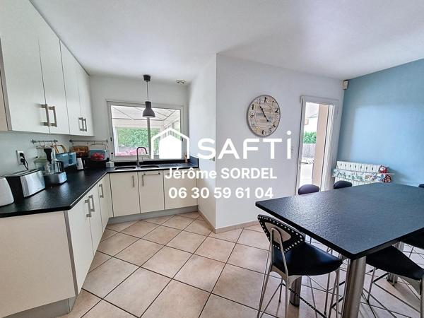Maison T9 - 5 chambres - Blanquefort - 238m²