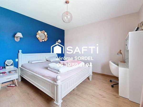 Maison T9 - 5 chambres - Blanquefort - 238m²
