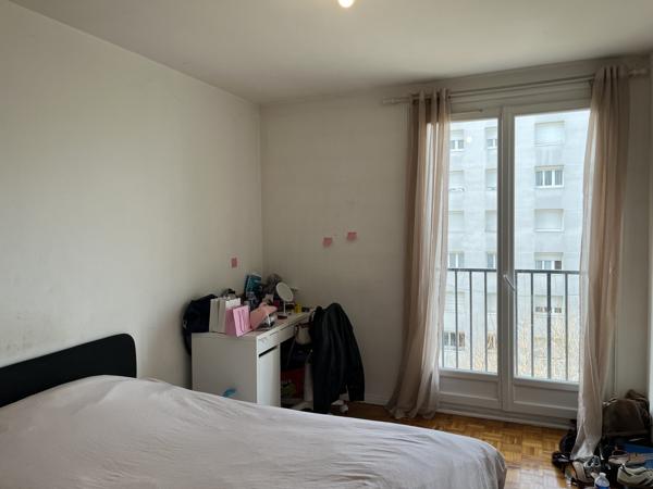 Lyon (69008) LYON 8 - BATAILLE, T3 LUMINEUX AVEC CAVE ET PARKING SECURISE