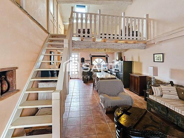 Cachet et vue Pyrénées pour cette propriété équestre