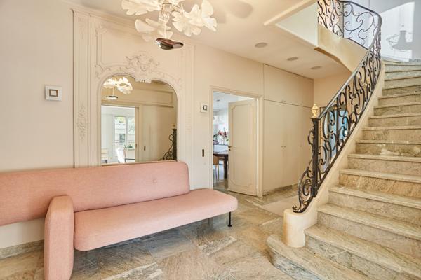 A vendre - Neuilly-sur-Seine - Appartement au dernier étage avec terrasse arborée