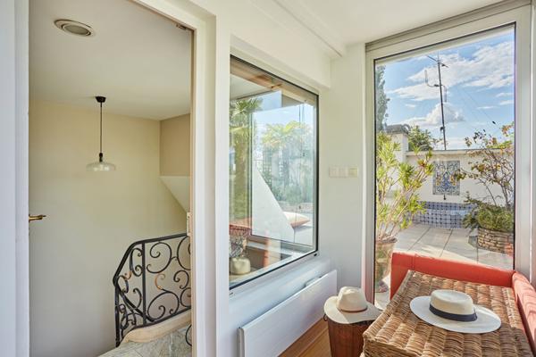 A vendre - Neuilly-sur-Seine - Appartement au dernier étage avec terrasse arborée