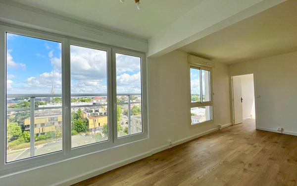 Appartement à vendre    4 pièces •  Bordeaux