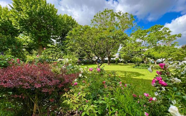 Appartement à vendre    4 pièces •  Bordeaux