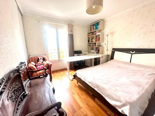 Maison Bussy Saint Georges 6 pièces 119 m2