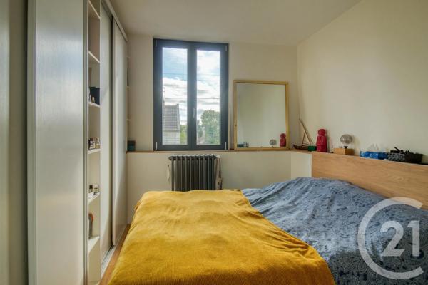 Maison à vendre  5 pièces - 96,70 m 2   ERMONT  - 95