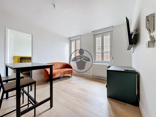 Location                                                      Appartement
                        
                     2 pièces                      28 m2                     à Saint-Quentin