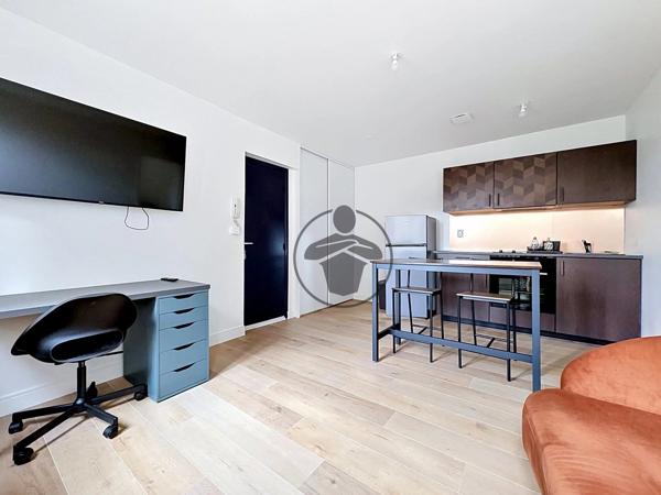 Location                                                      Appartement
                        
                     2 pièces                      28 m2                     à Saint-Quentin