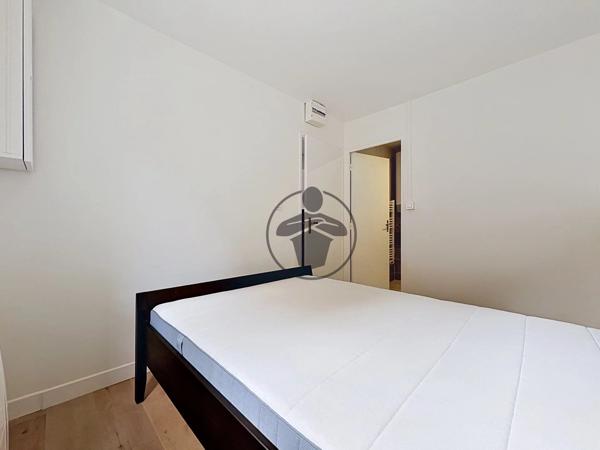 Location                                                      Appartement
                        
                     2 pièces                      28 m2                     à Saint-Quentin