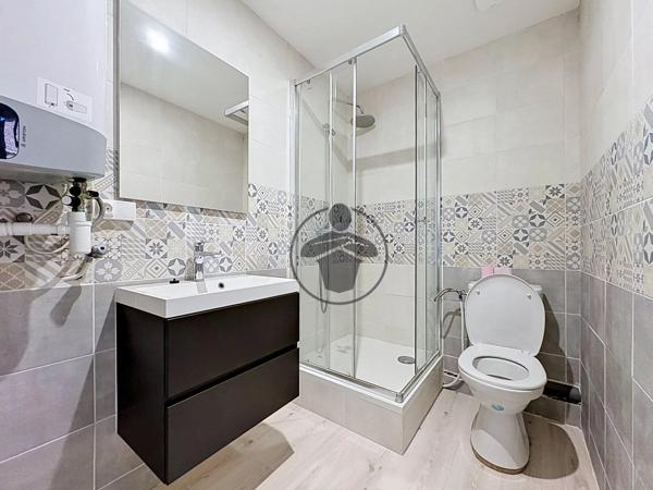 Location                                                      Appartement
                        
                     2 pièces                      28 m2                     à Saint-Quentin