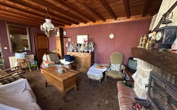 Maison à vendre    6 pièces •  Saint-Donat-sur-l'Herbasse