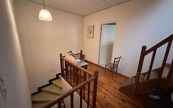 Maison à vendre    6 pièces •  Saint-Donat-sur-l'Herbasse