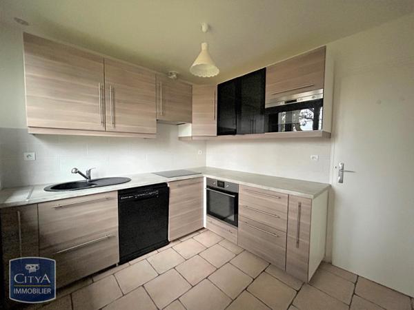 Maison à louer 6 pièces 135.75m² Orphin (78125)