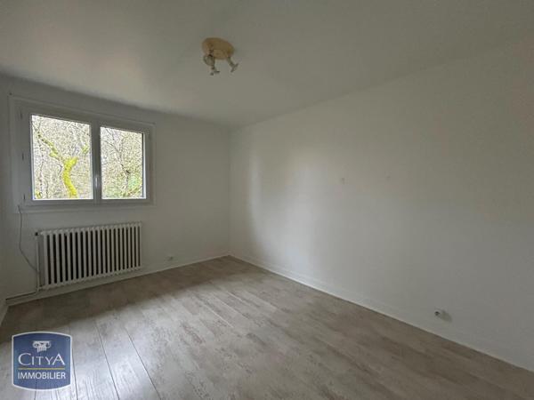 Maison à louer 6 pièces 135.75m² Orphin (78125)