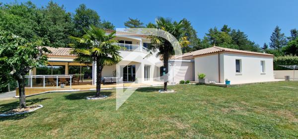 Maison 8 pièces 286.7 m2