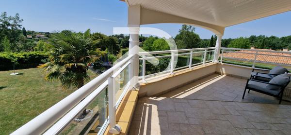 Maison 8 pièces 286.7 m2