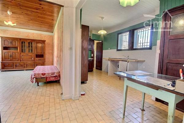 TENCIN – Maison mitoyenne avec dépendances, jardin et fort potentiel d'évolution