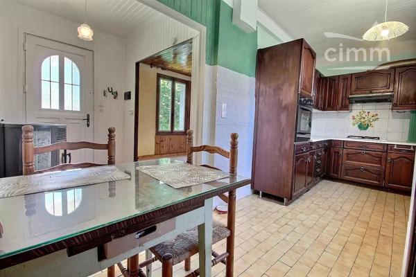 TENCIN – Maison mitoyenne avec dépendances, jardin et fort potentiel d'évolution