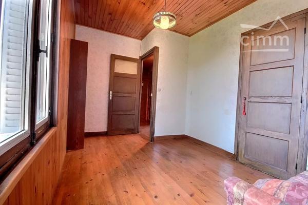 TENCIN – Maison mitoyenne avec dépendances, jardin et fort potentiel d'évolution