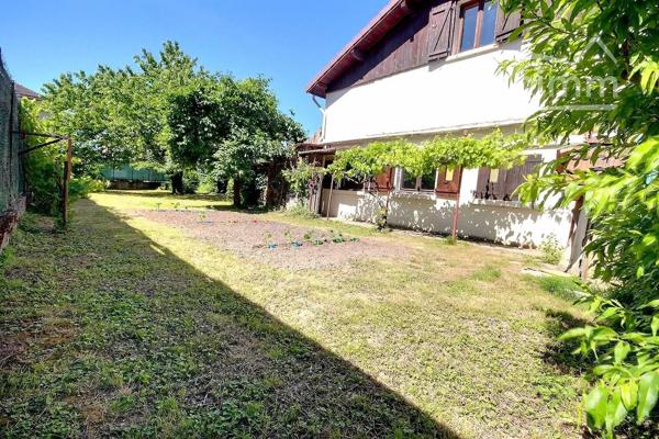 TENCIN – Maison mitoyenne avec dépendances, jardin et fort potentiel d'évolution